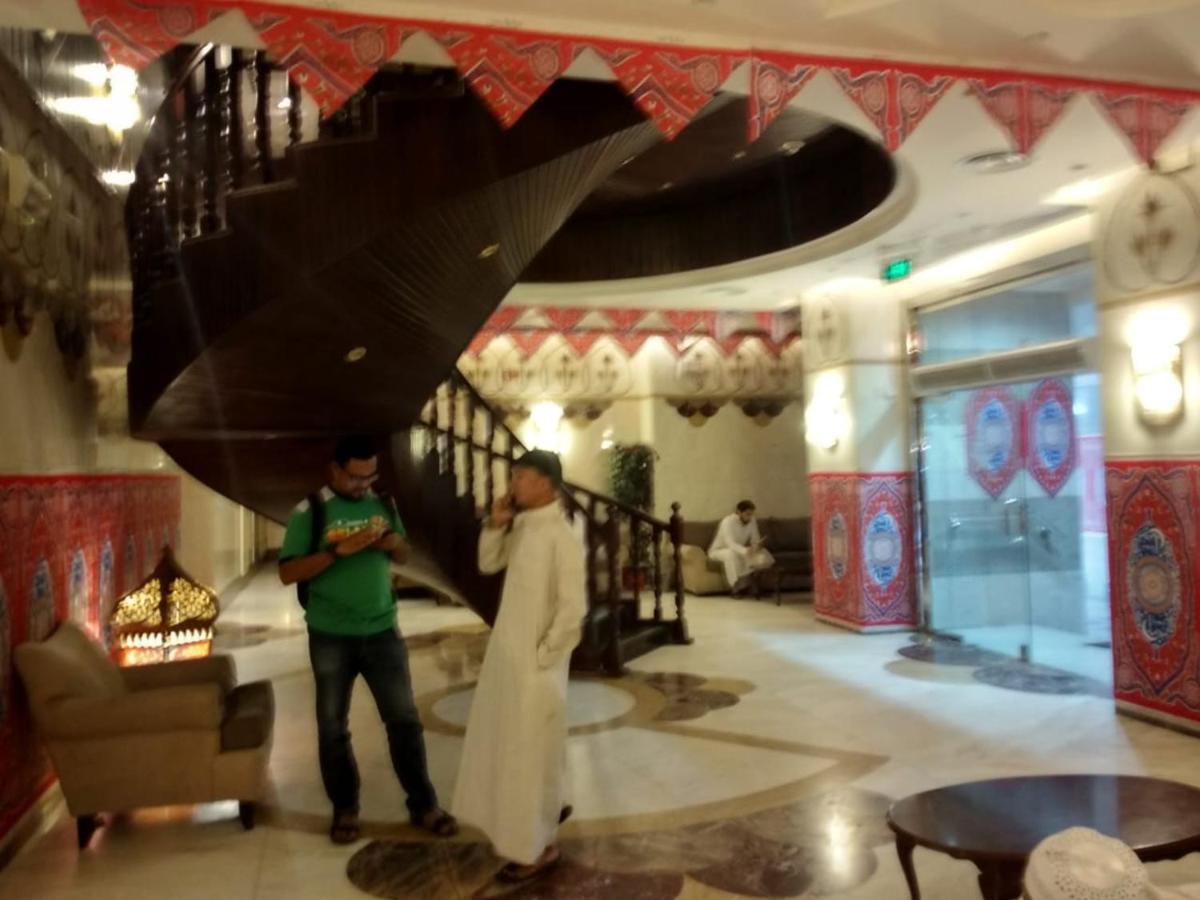 Hotel Gulnar Taiba à Médine Extérieur photo